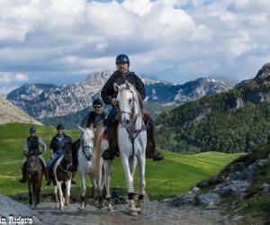 Paardrijden in de noordelijke bergen van Montenegro