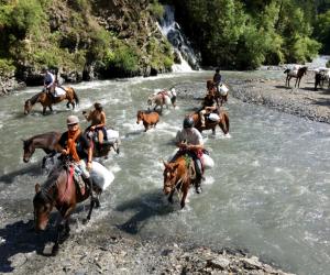Ontdek verlaten Tush-dorpjes in wild Georgië te paard